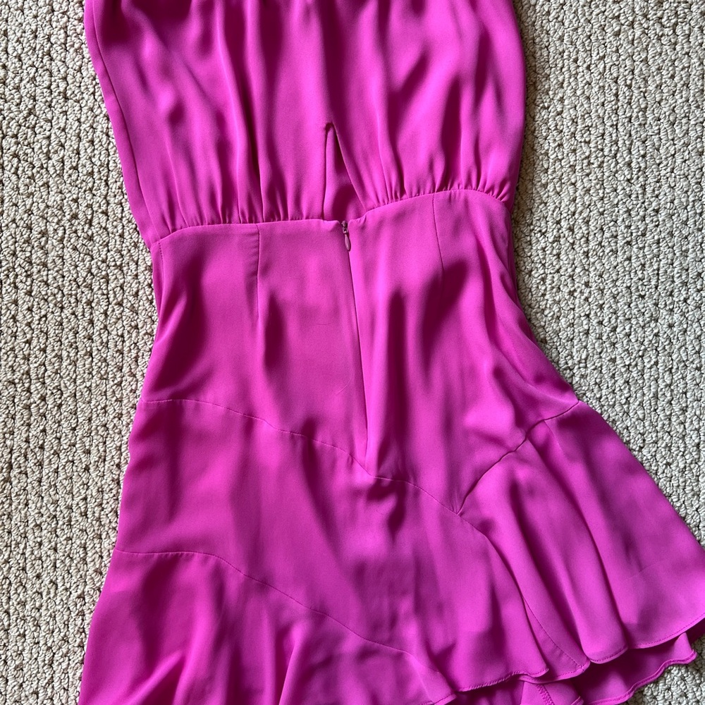 Elegant Pink Sleeveless Dress with Ruffle Detail